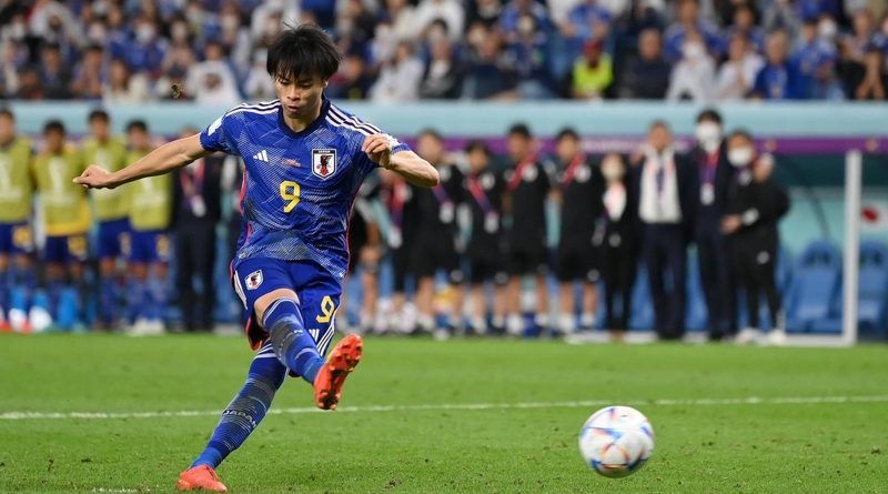 Mitoma Kaoru thi đấu nổi bật ở WC 2022. Mitoma Kaoru thi đấu nổi bật ở WC 2022.